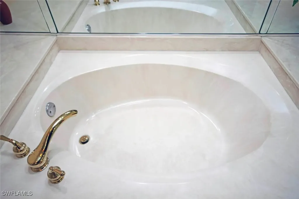 2445 W Gulf Drive Sanibel FL 33957