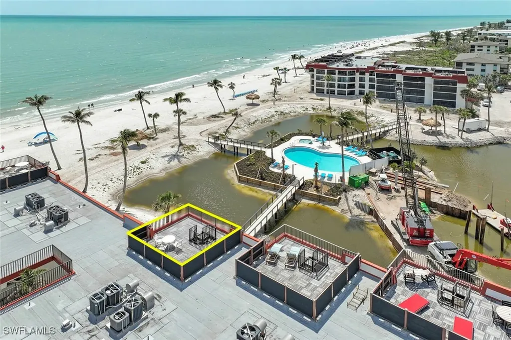 2445 W Gulf Drive Sanibel FL 33957