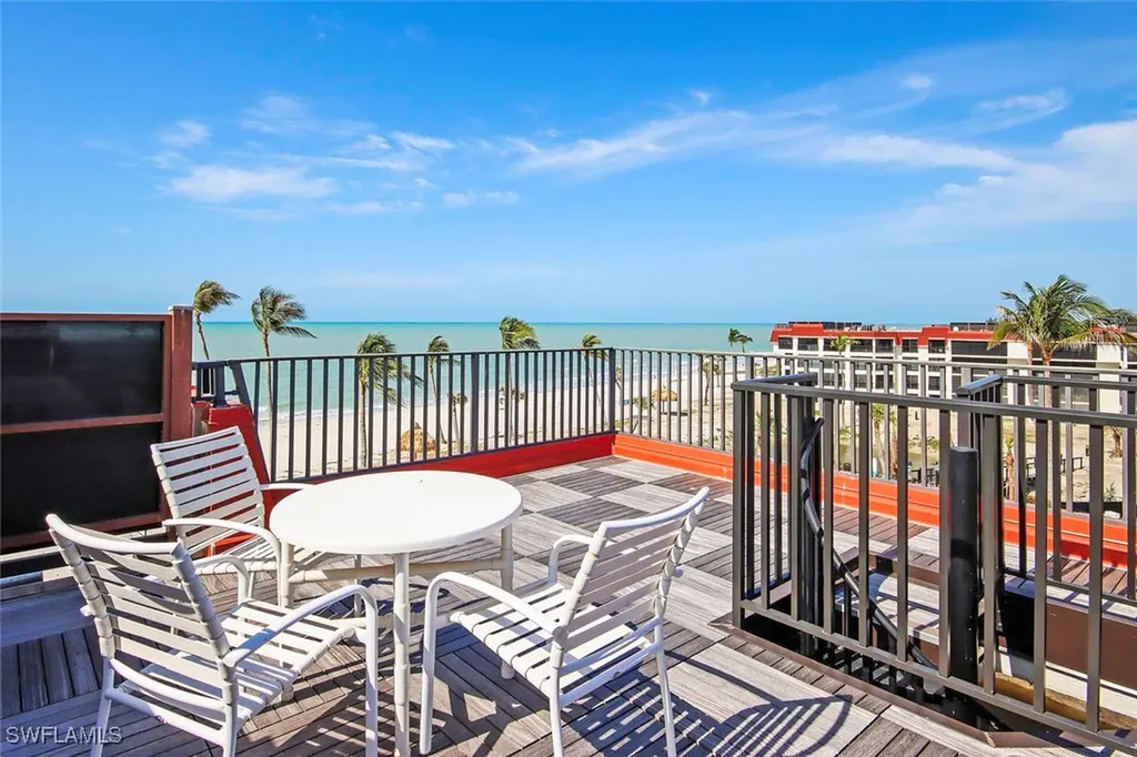 2445 W Gulf Drive Sanibel FL 33957