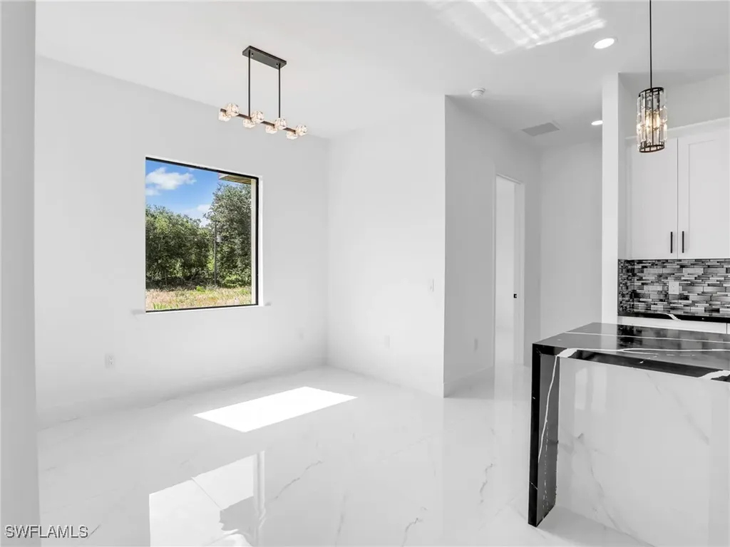 2221 Robert Avenue Alva FL 33920