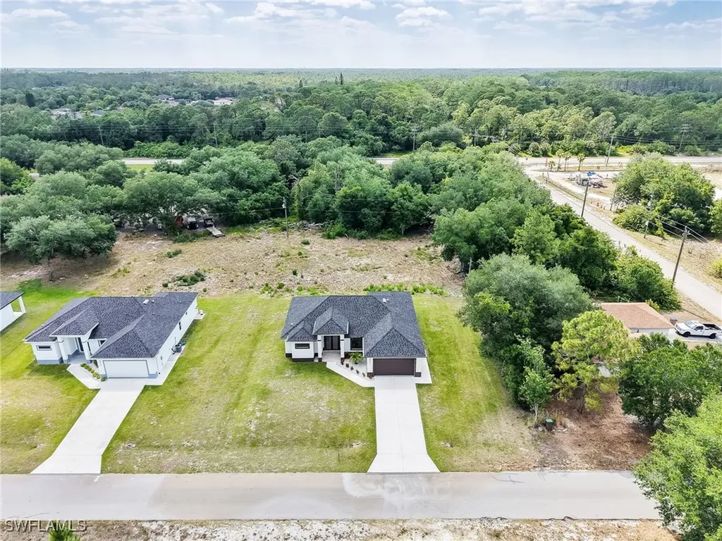 2221 Robert Avenue Alva FL 33920