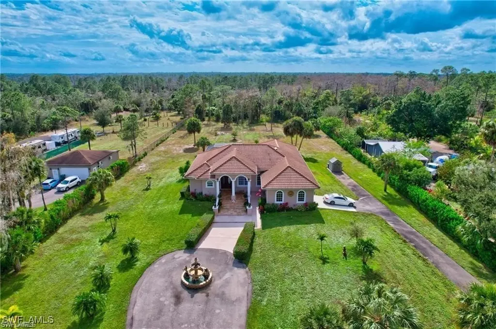 Naples FL, 3020 Randall Boulevard