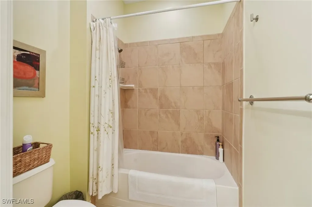 9108 Capistrano Street S Naples FL 34113