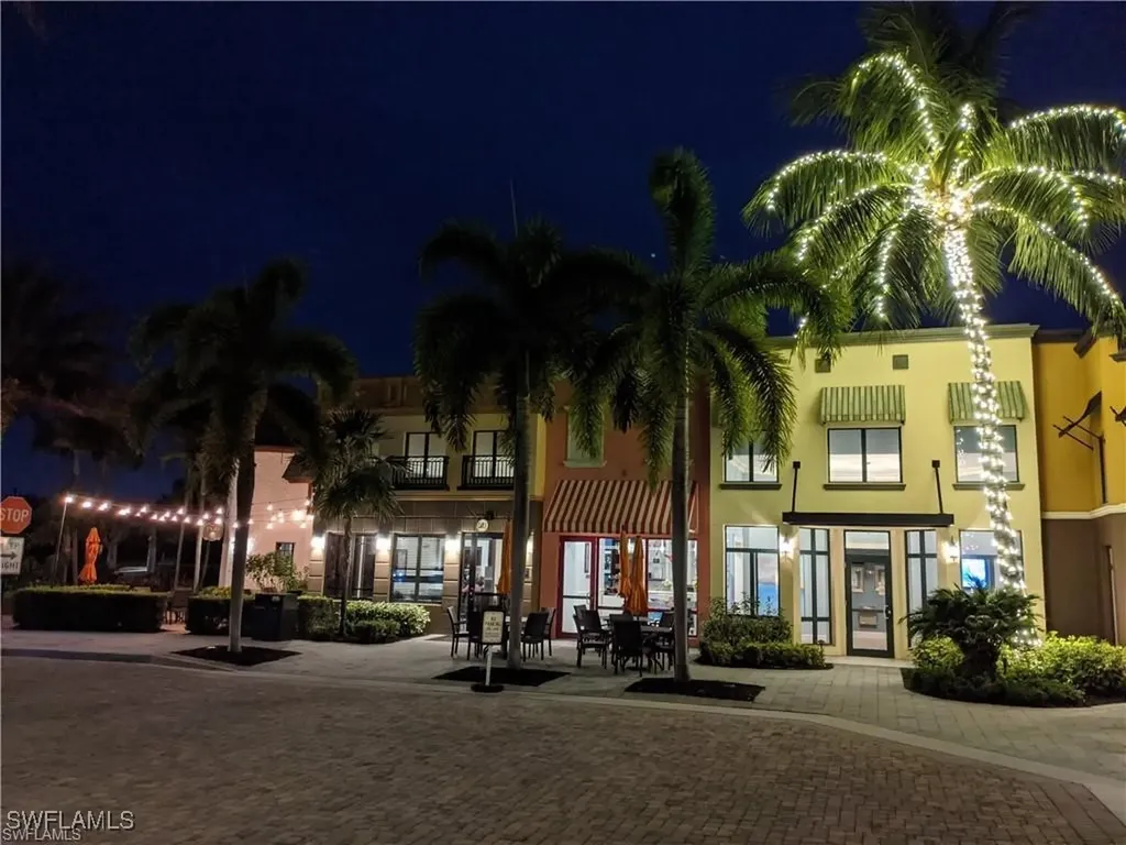 9108 Capistrano Street S Naples FL 34113