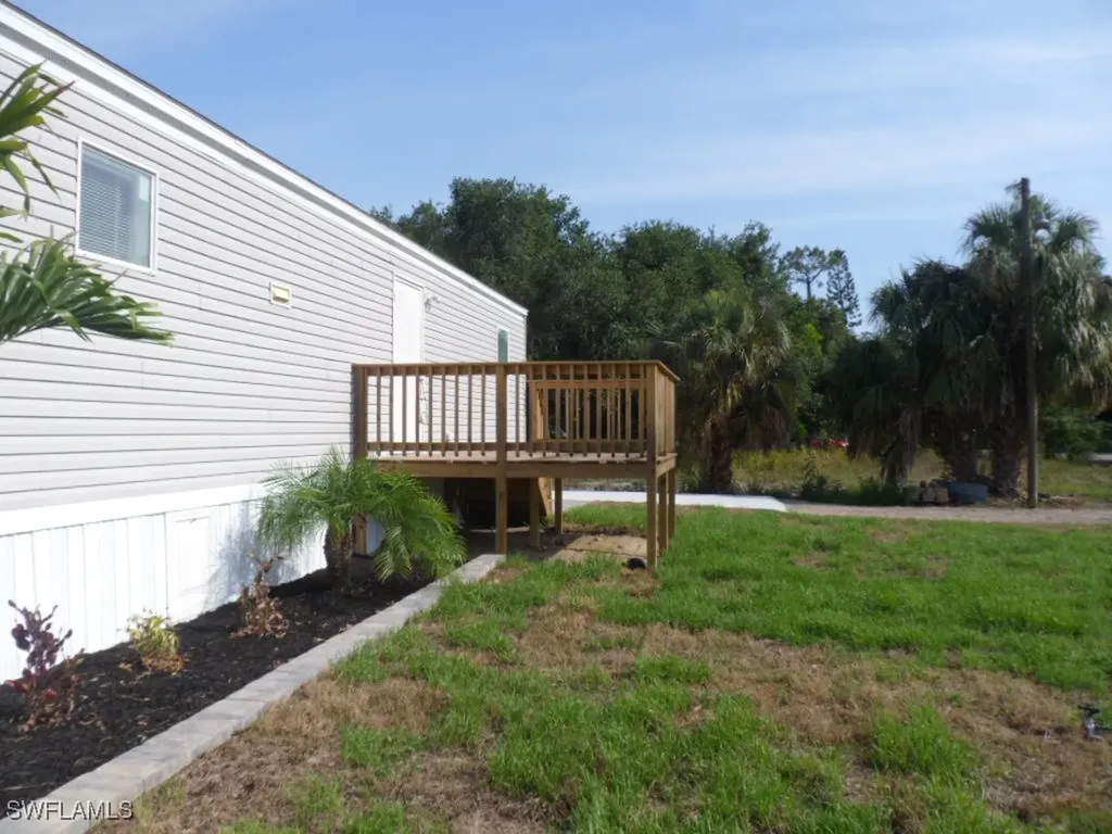 8405 Ebson Drive North Fort Myers FL 33917