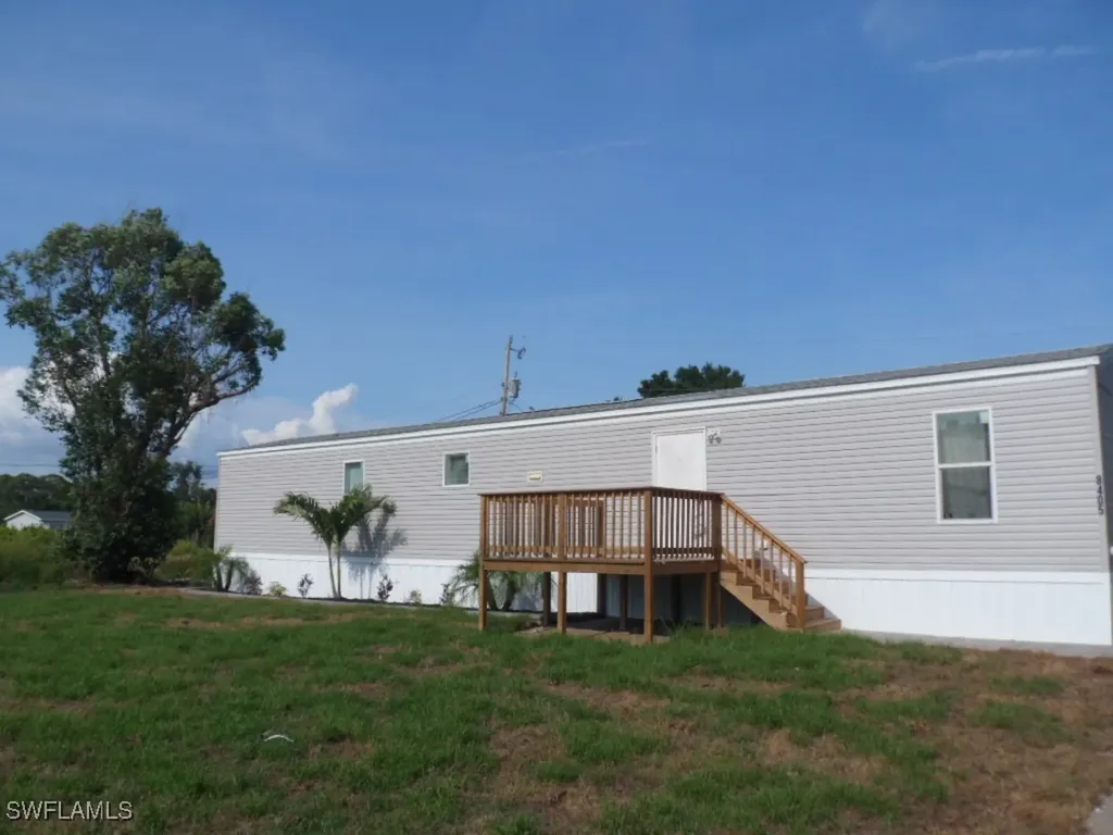 8405 Ebson Drive North Fort Myers FL 33917