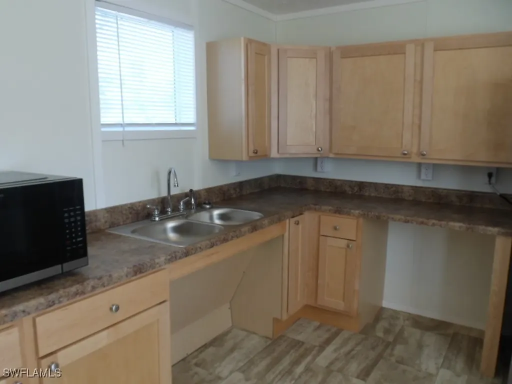 8405 Ebson Drive North Fort Myers FL 33917