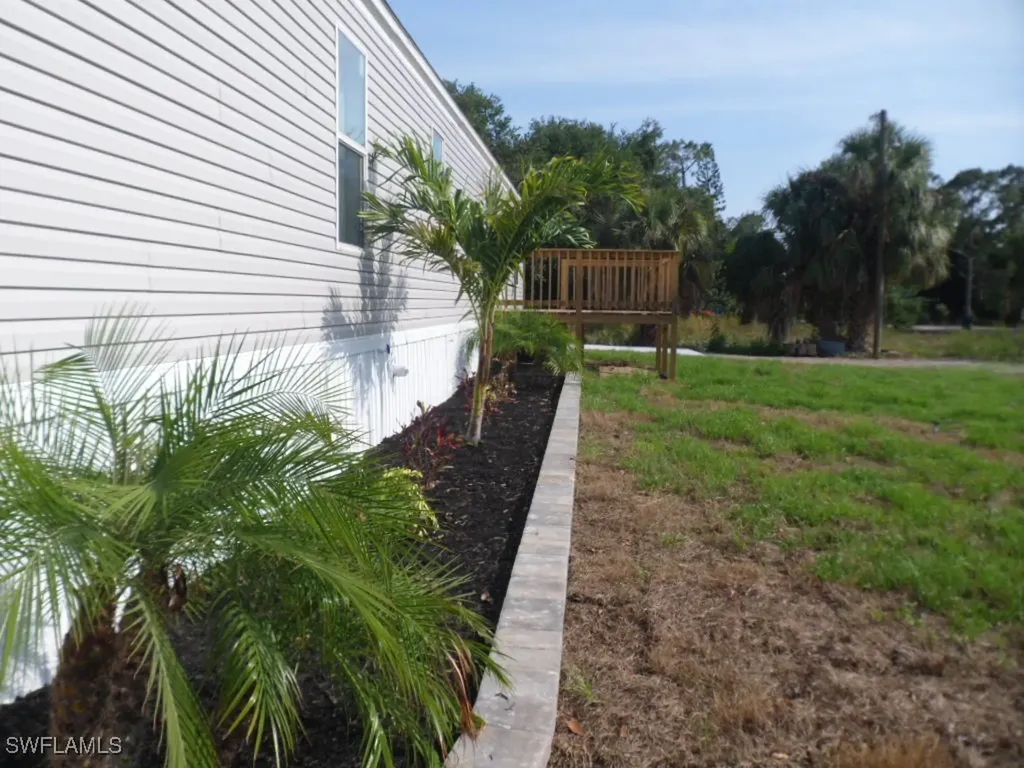 8405 Ebson Drive North Fort Myers FL 33917