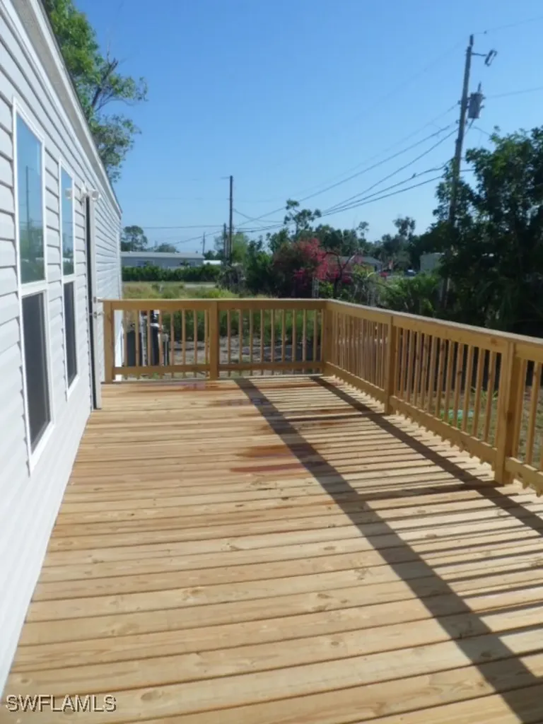 8405 Ebson Drive North Fort Myers FL 33917