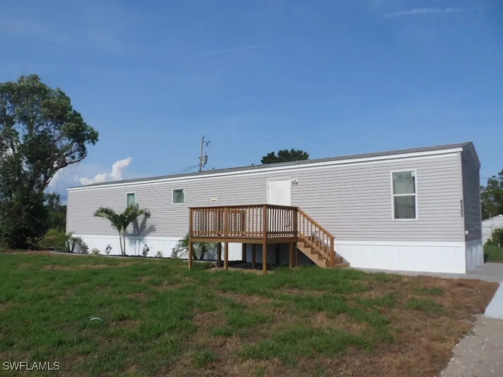 8405 Ebson Drive North Fort Myers FL 33917