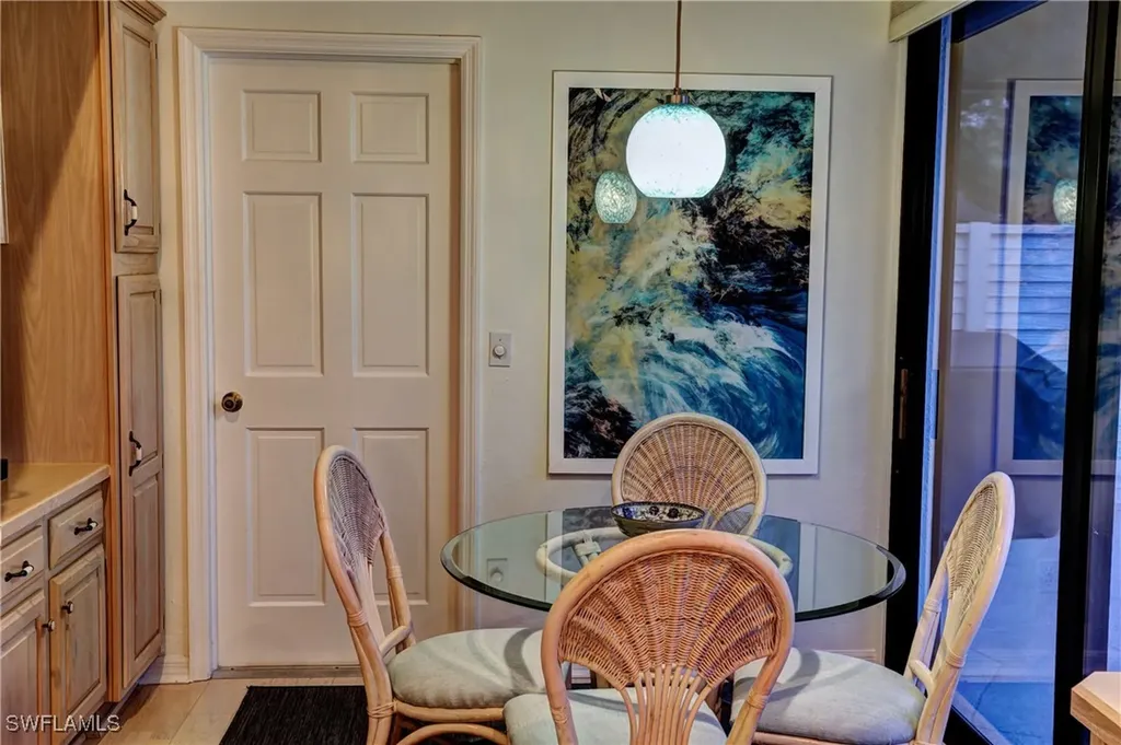 106 Water Oaks Way Naples FL 34105