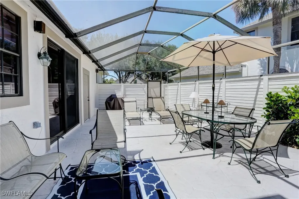 106 Water Oaks Way Naples FL 34105