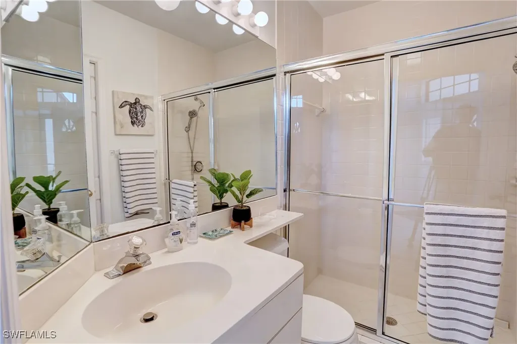 106 Water Oaks Way Naples FL 34105