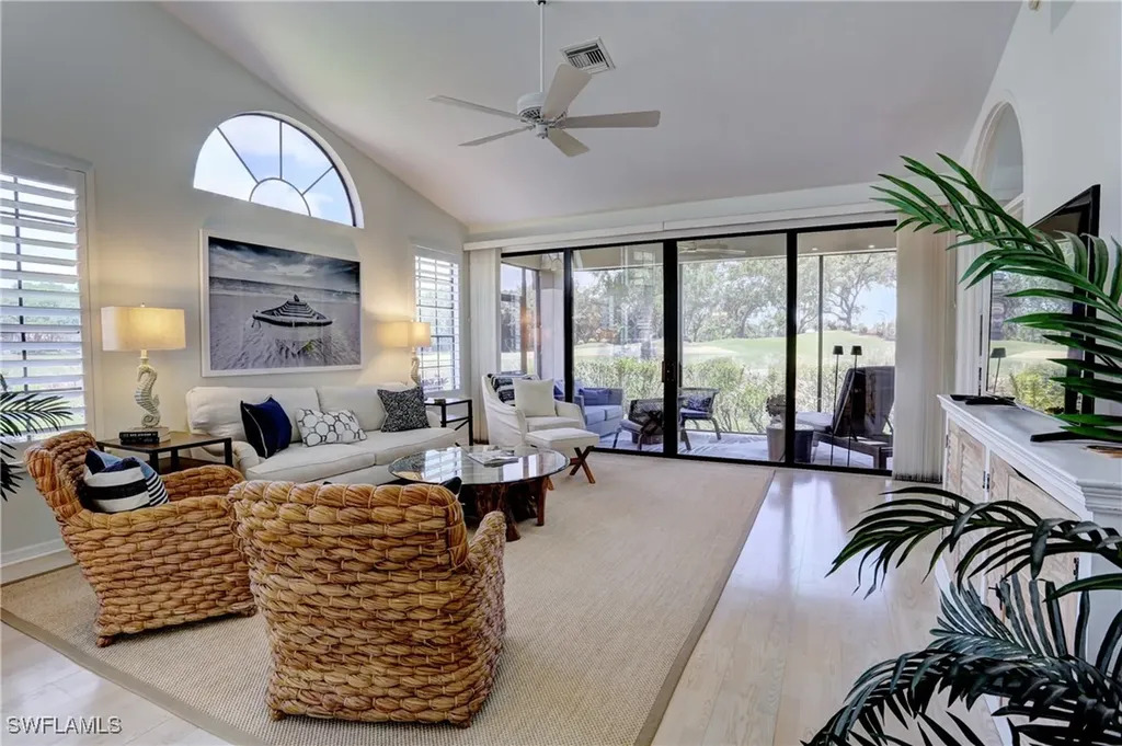 106 Water Oaks Way Naples FL 34105