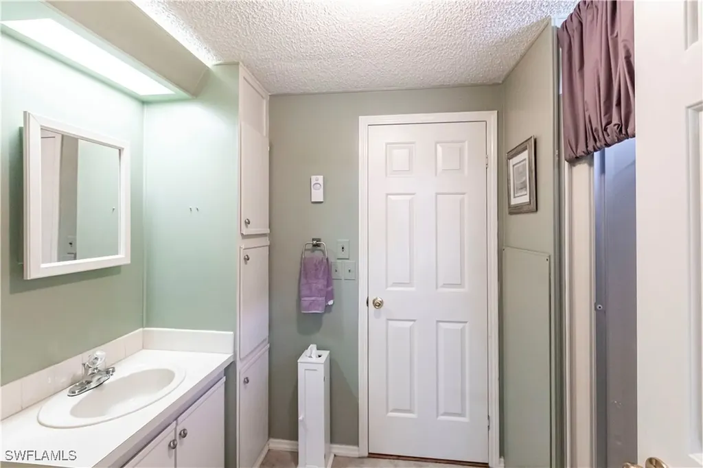 10051 Broken Woods Court S North Fort Myers FL 33903