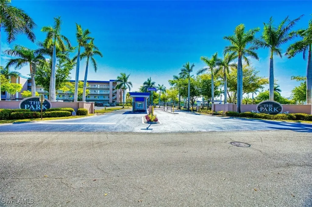 14801 Park Lake Drive Fort Myers FL 33919
