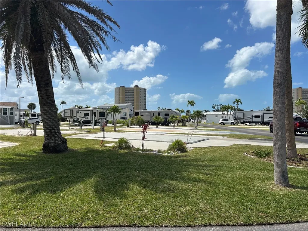 19681 Summerlin 352 Road Fort Myers FL 33908