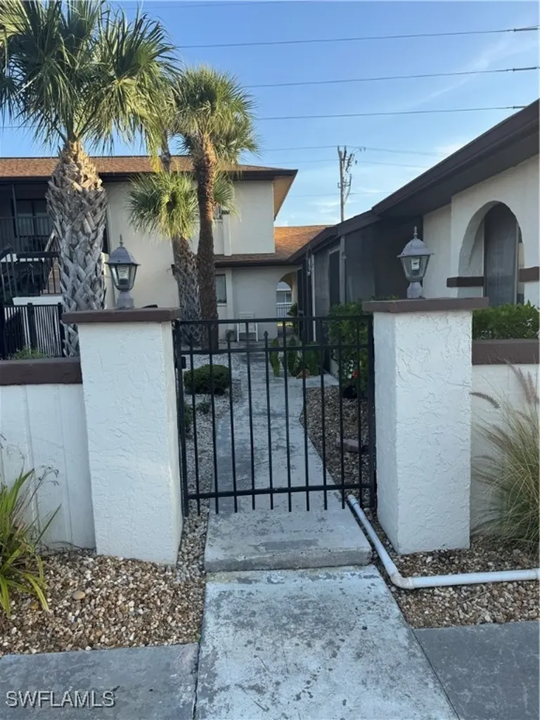 151 Cape Coral Parkway W Cape Coral FL 33914