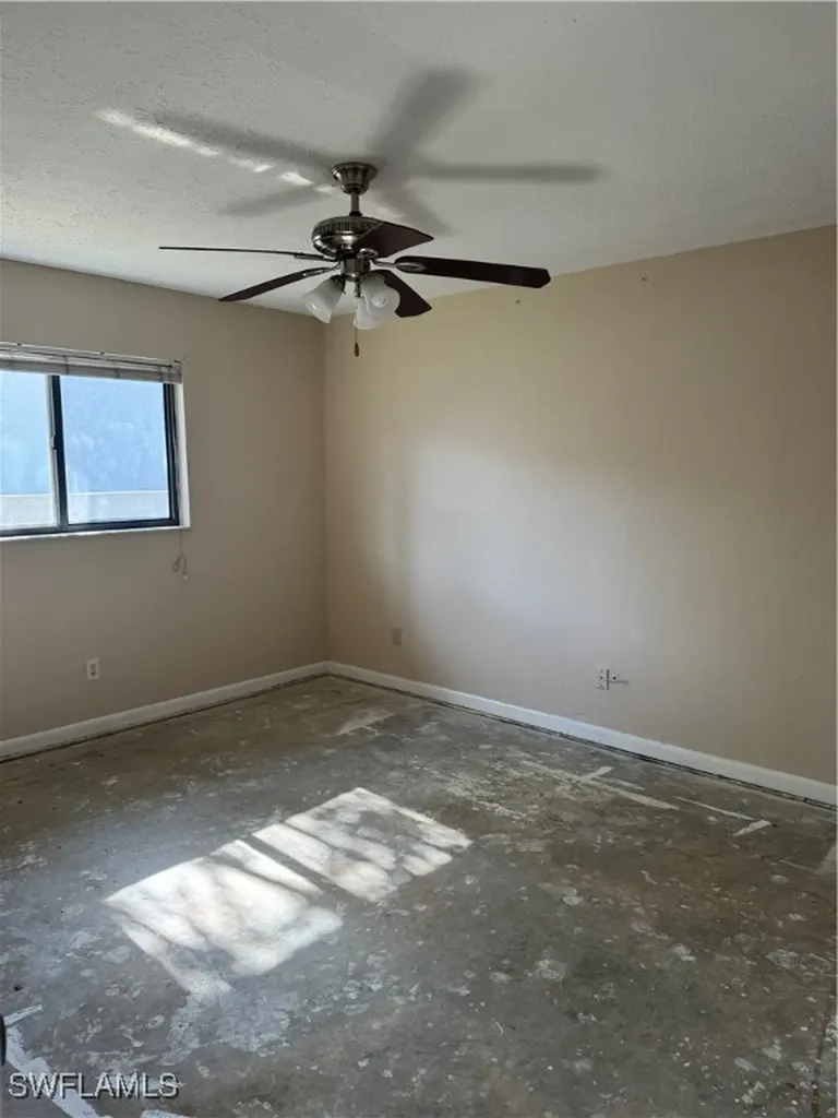 151 Cape Coral Parkway W Cape Coral FL 33914