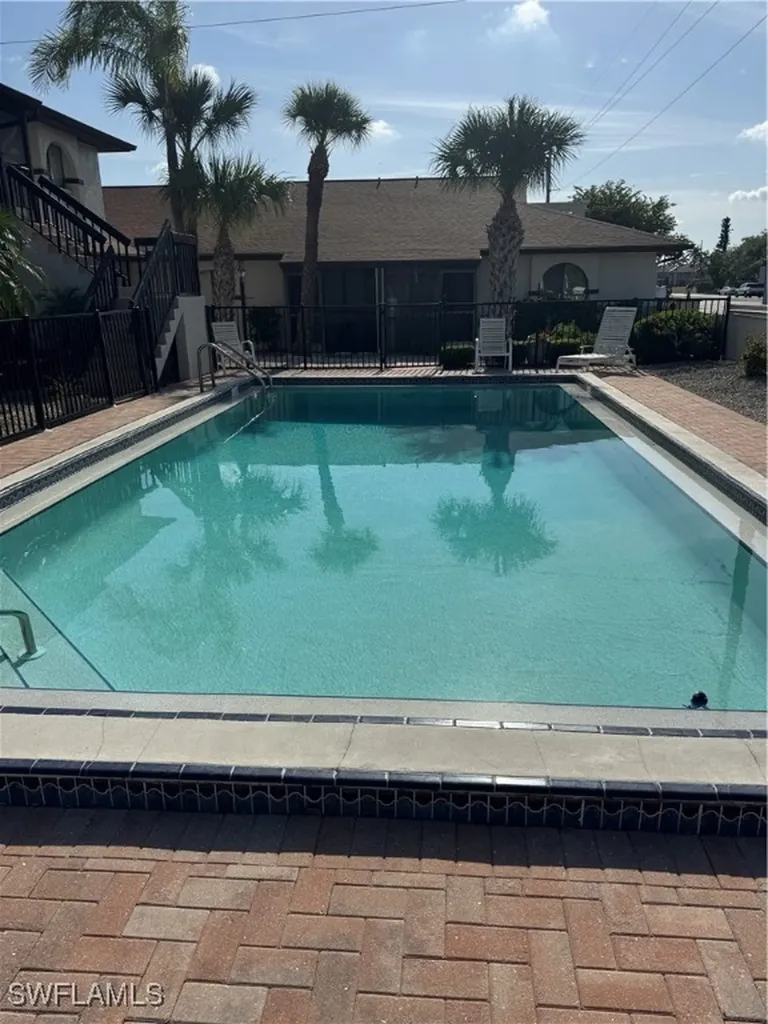 151 Cape Coral Parkway W Cape Coral FL 33914