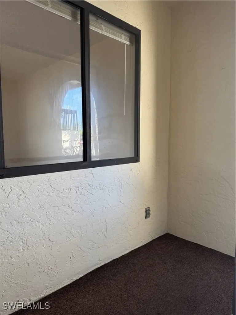 151 Cape Coral Parkway W Cape Coral FL 33914