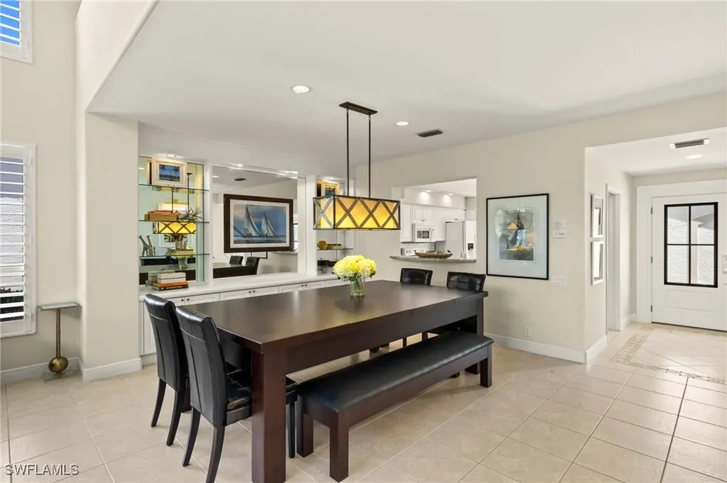 3872 Clipper Cove Drive Naples FL 34112