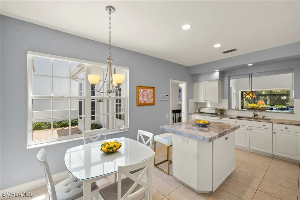 3872 Clipper Cove Drive Naples FL 34112