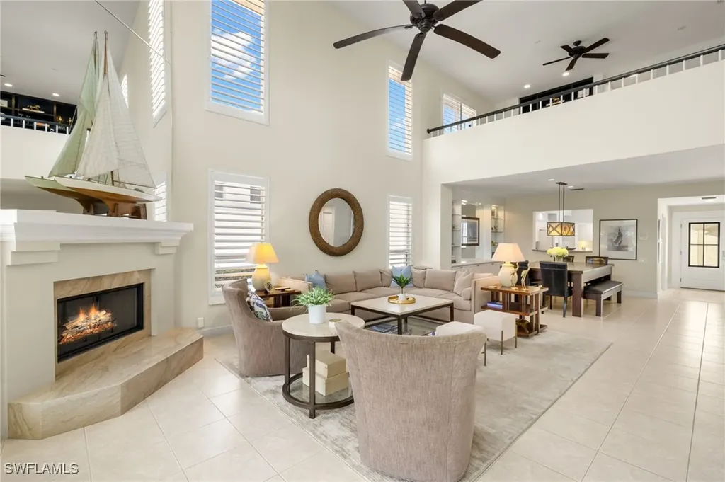 3872 Clipper Cove Drive Naples FL 34112