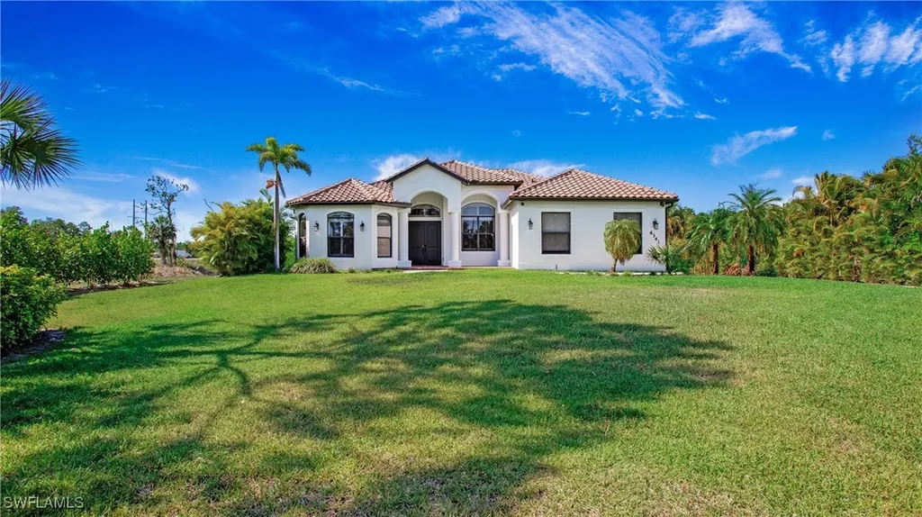 6341 Green Boulevard Naples FL 34116