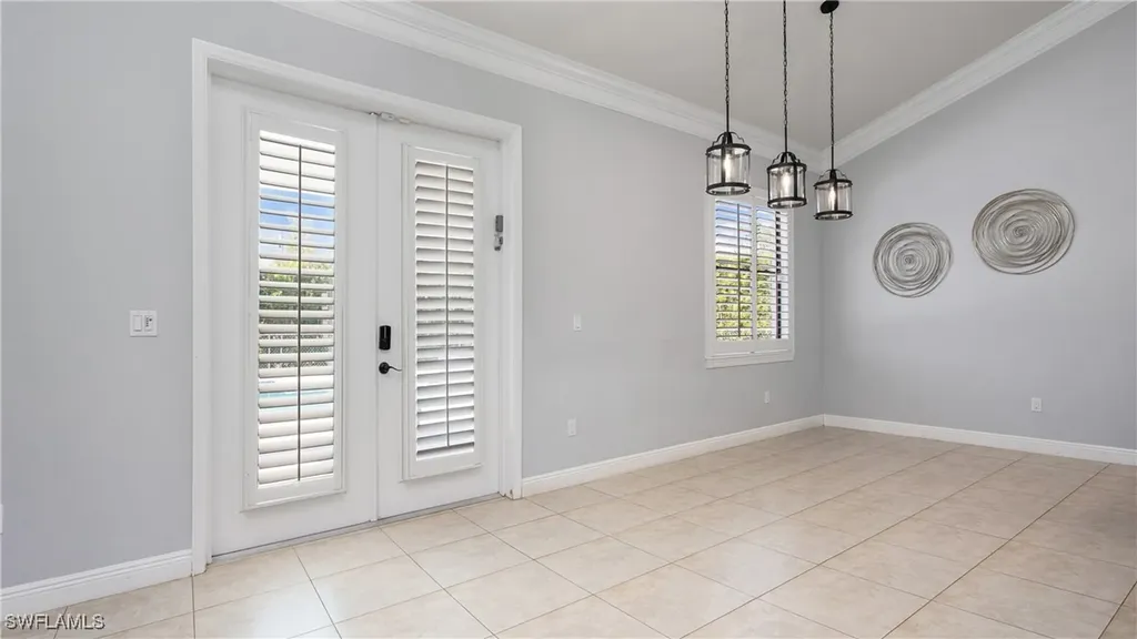 6341 Green Boulevard Naples FL 34116
