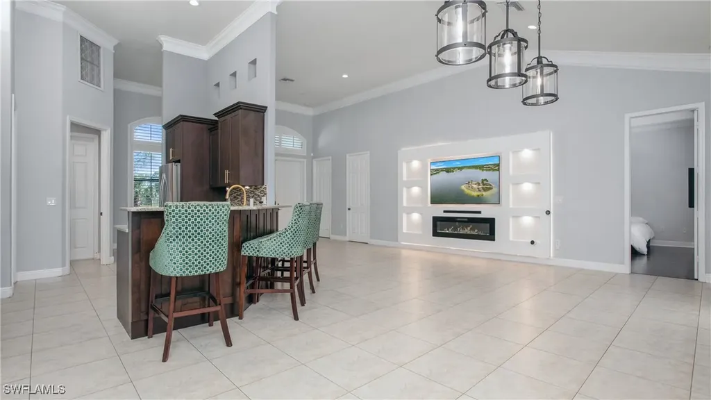 6341 Green Boulevard Naples FL 34116