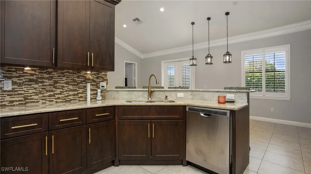 6341 Green Boulevard Naples FL 34116