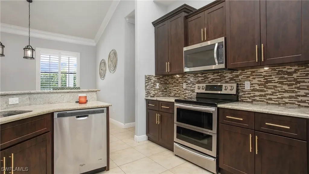 6341 Green Boulevard Naples FL 34116