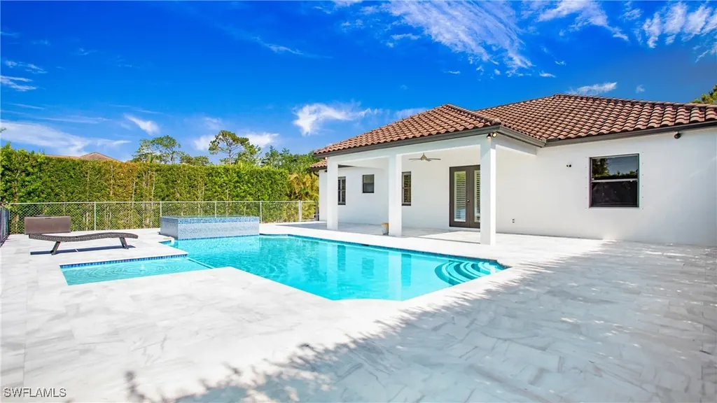 6341 Green Boulevard Naples FL 34116