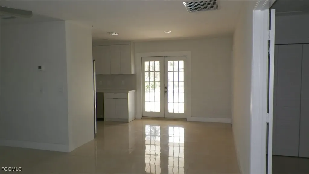 1614 NE 12th Street Cape Coral FL 33909