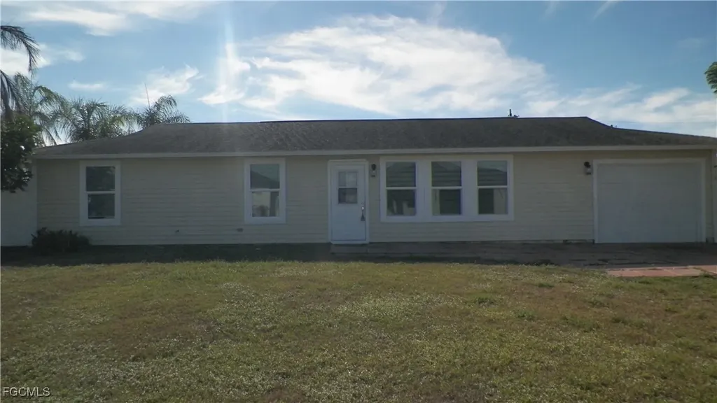1614 NE 12th Street Cape Coral FL 33909