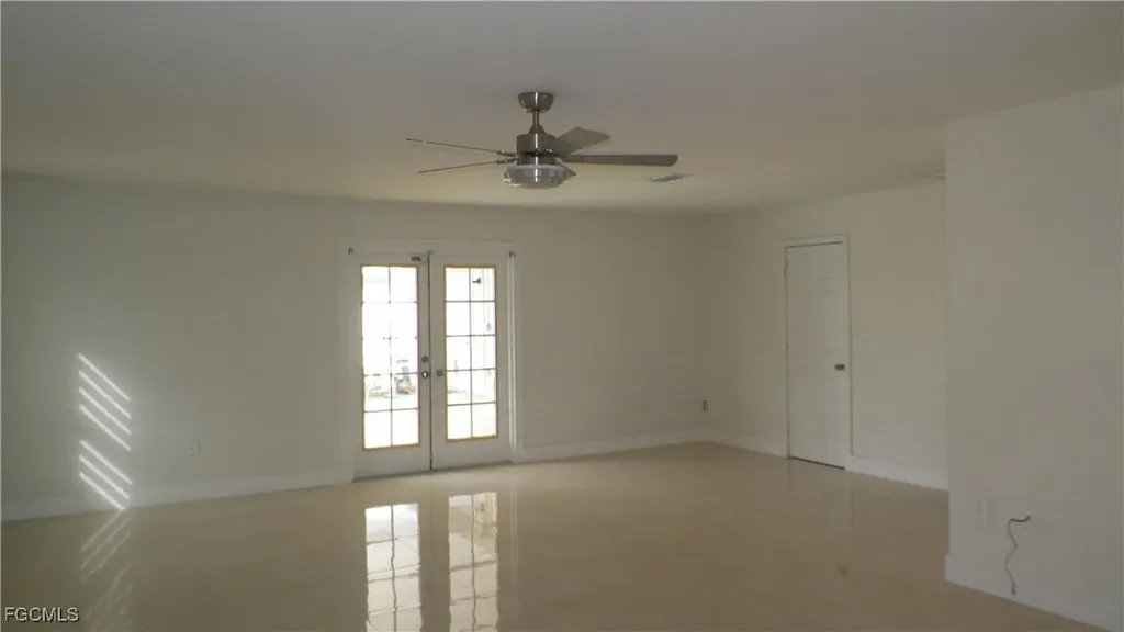 1614 NE 12th Street Cape Coral FL 33909