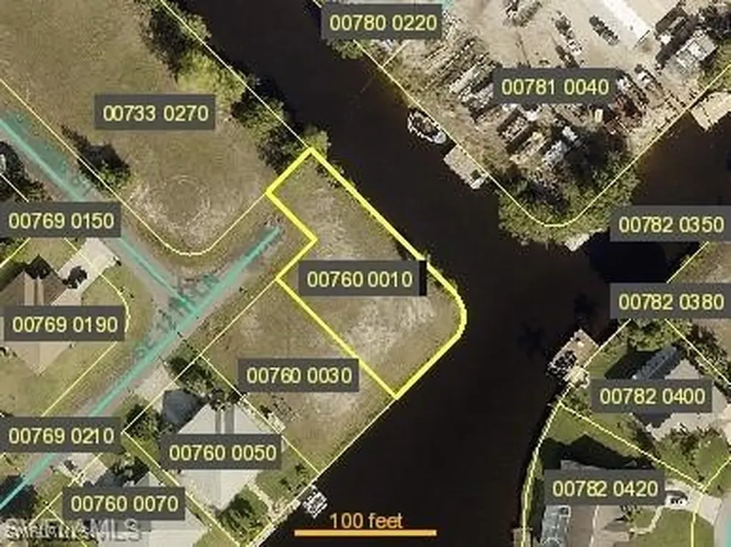 1001 SE 12th Lane Cape Coral FL 33990