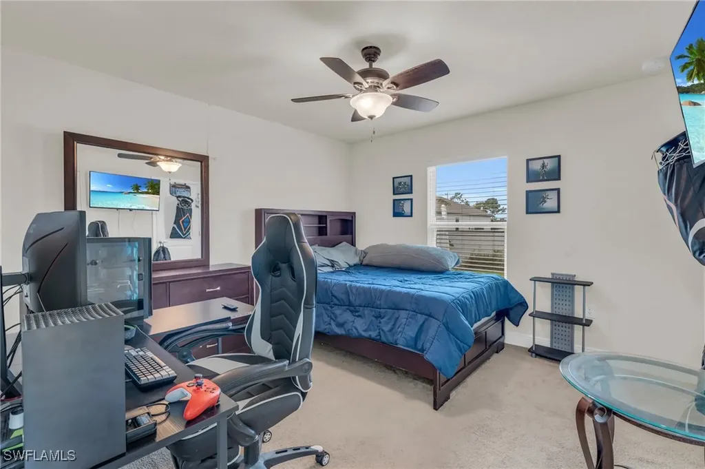 3006 NE 6th Place Cape Coral FL 33909