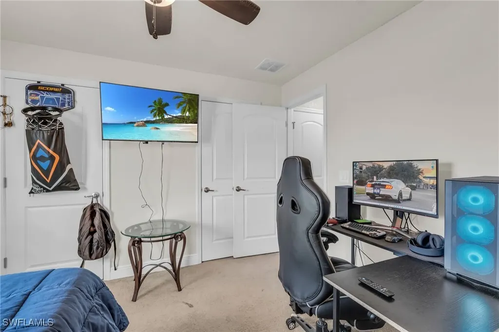 3006 NE 6th Place Cape Coral FL 33909