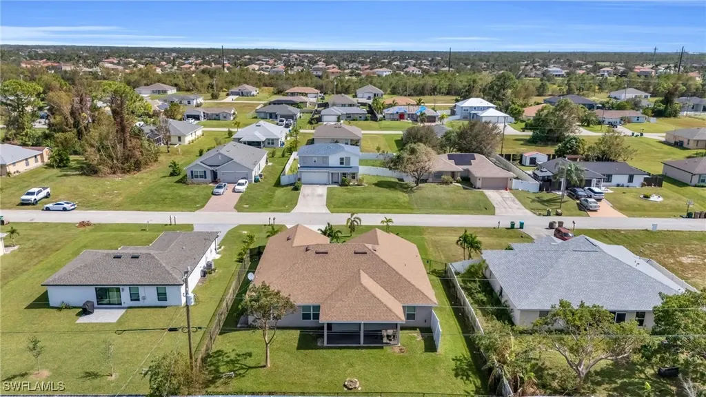 3006 NE 6th Place Cape Coral FL 33909
