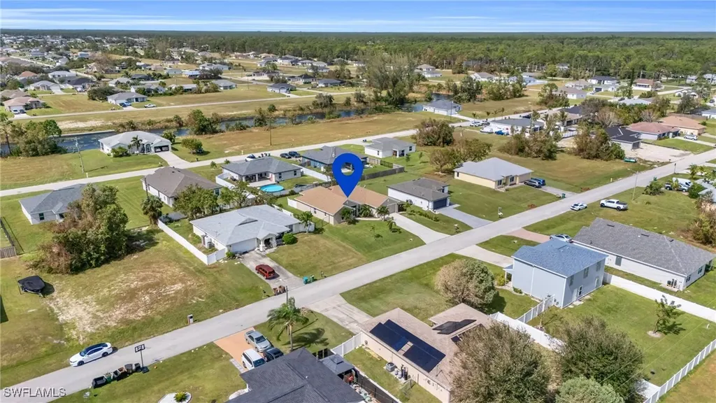 3006 NE 6th Place Cape Coral FL 33909