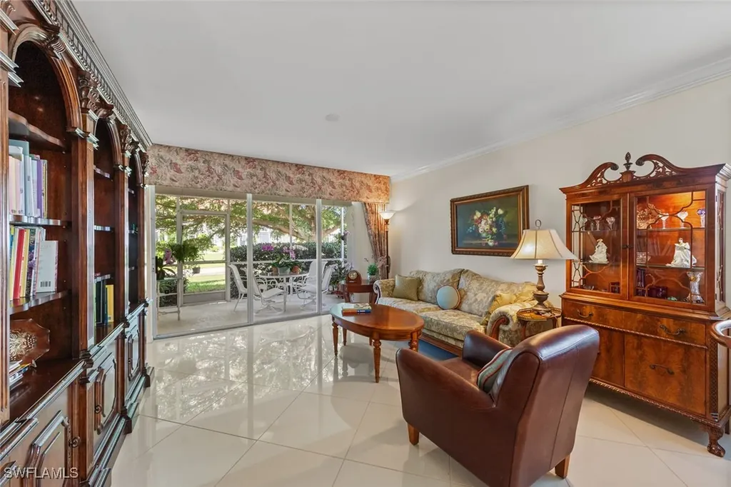 5045 Cedar Springs Drive Naples FL 34110