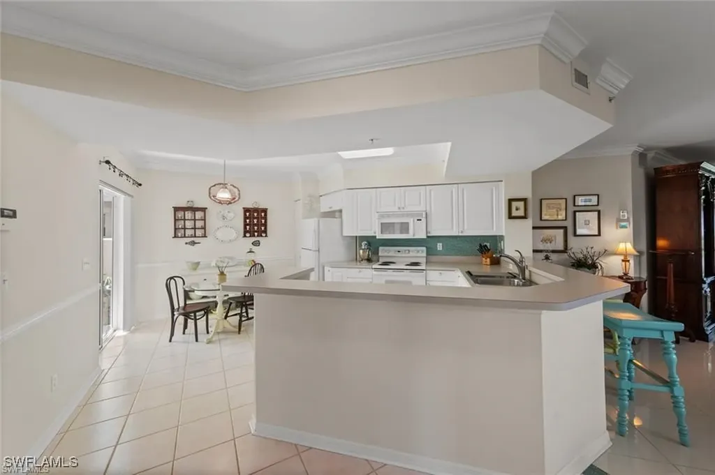 5045 Cedar Springs Drive Naples FL 34110