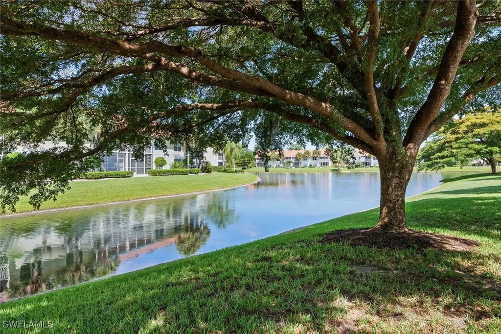 5045 Cedar Springs Drive Naples FL 34110