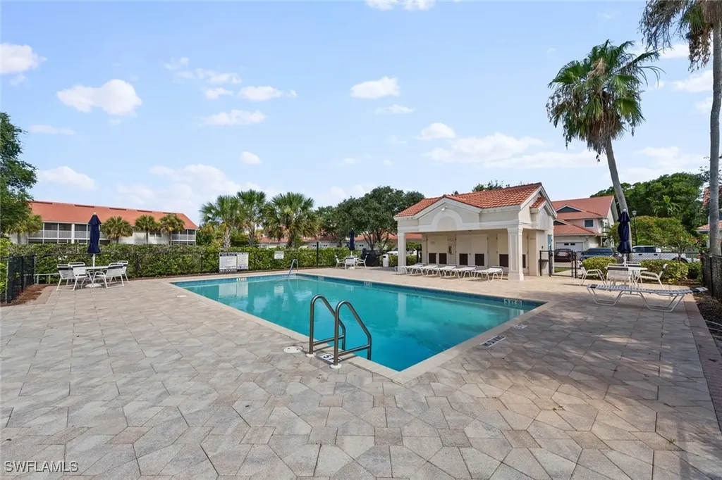 5045 Cedar Springs Drive Naples FL 34110