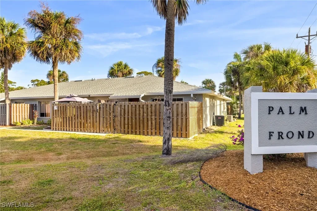 1165 Palm Avenue North Fort Myers FL 33903