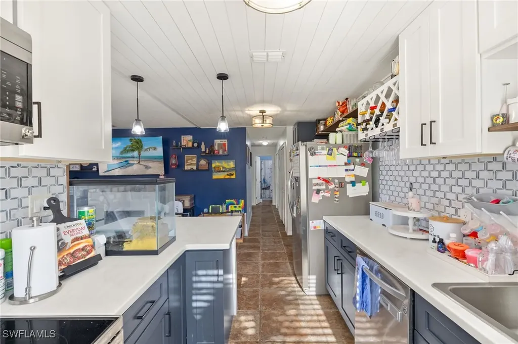 1165 Palm Avenue North Fort Myers FL 33903