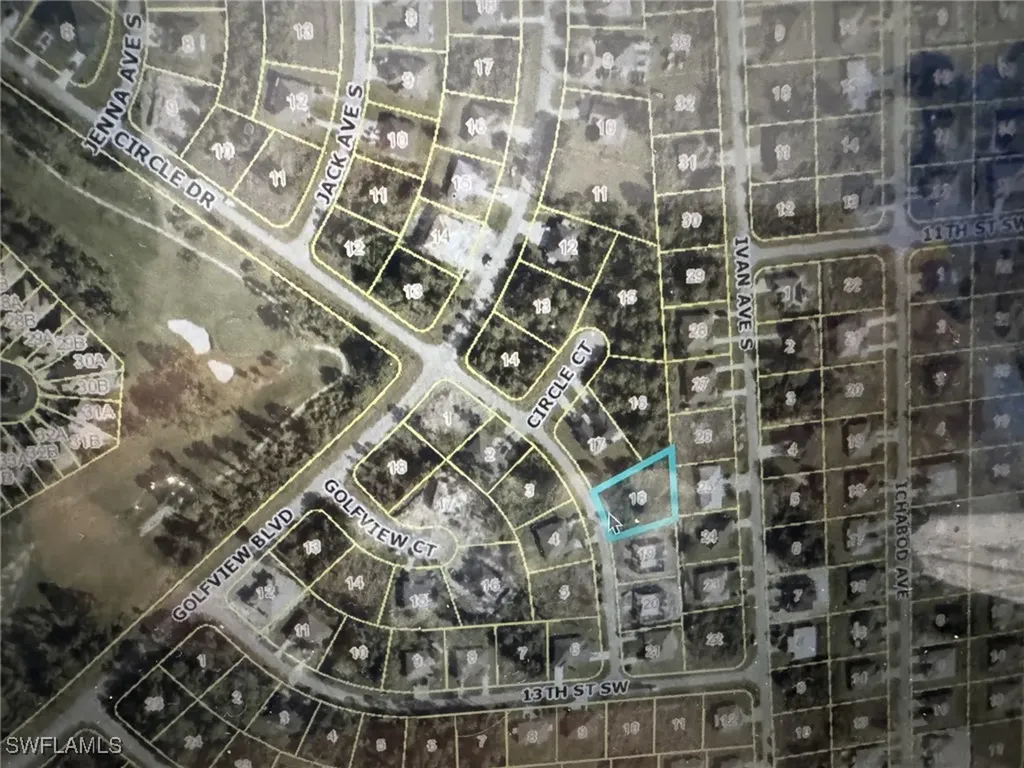 1111/1113 Circle Drive Lehigh Acres FL 33973