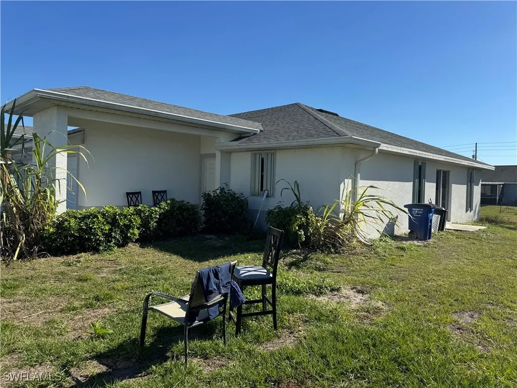 5263/5265 Benton Street Lehigh Acres FL 33971